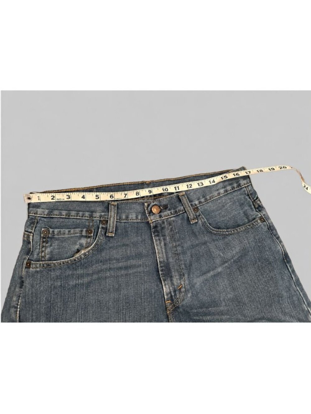 Levi’s 569 Loose Straight Jeans Men’s 32x30 Measures 34x29 Faded Blue Denim 2013 - Picture 5 of 15
